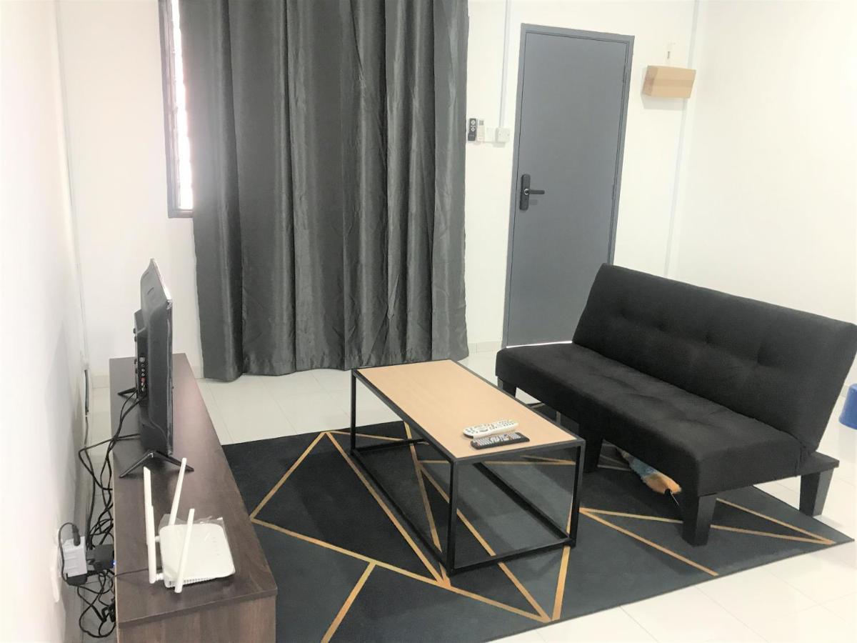 Oyo 90493 Jl Homestay Segamat Eksteriør billede