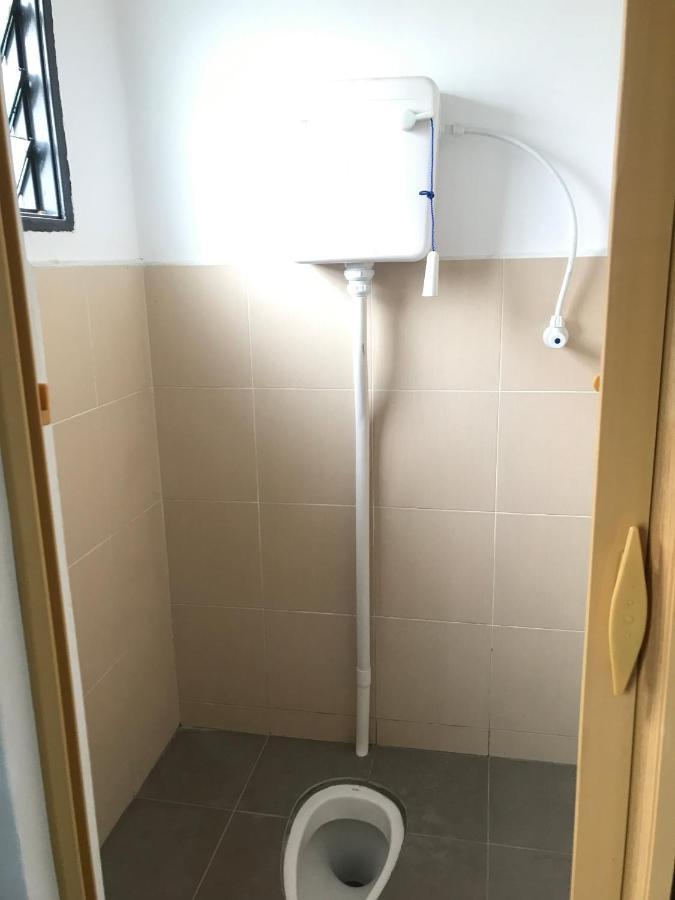 Oyo 90493 Jl Homestay Segamat Eksteriør billede