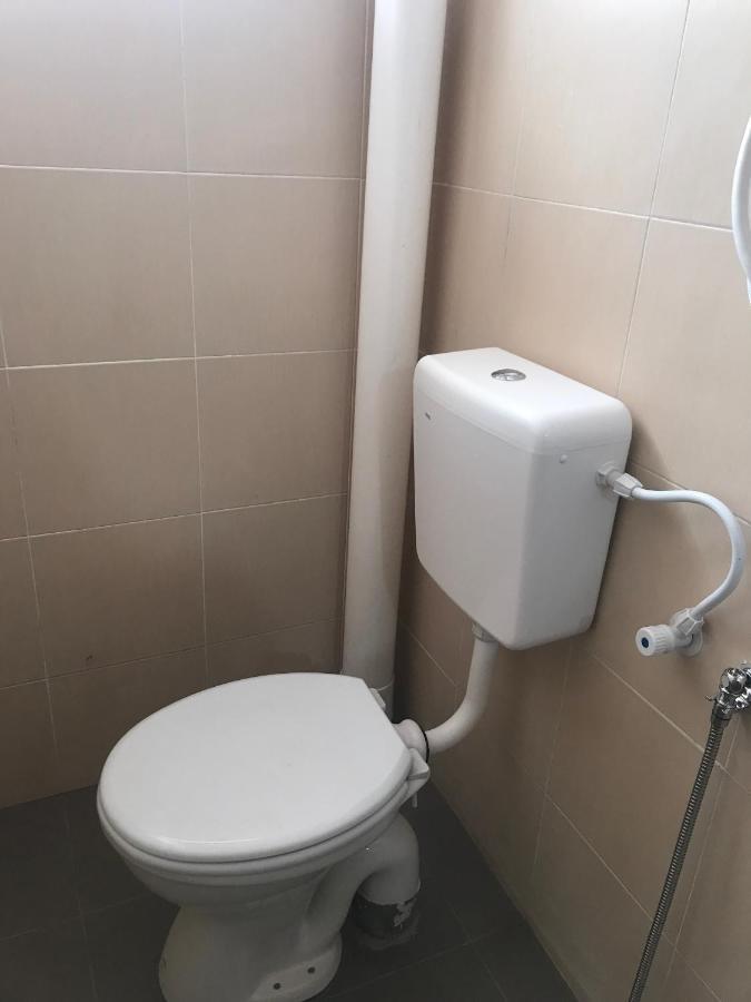 Oyo 90493 Jl Homestay Segamat Eksteriør billede
